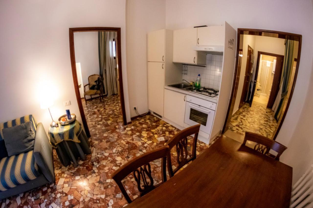 Zaffiro Apartment เวนิส ภายนอก รูปภาพ